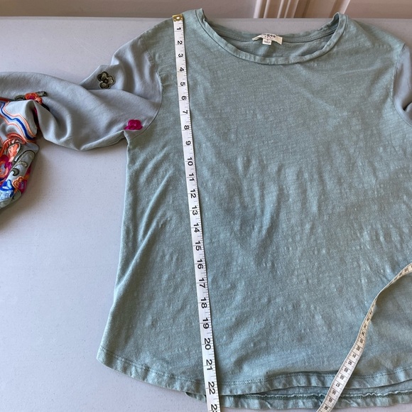 Umgee USA size small long sleeve embroidered blouse casual business work - Picture 12 of 12